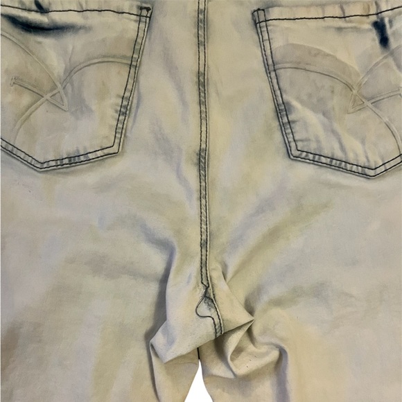 Amethyst Light Wash Distressed Skinny Jeans - Picture 7 of 11